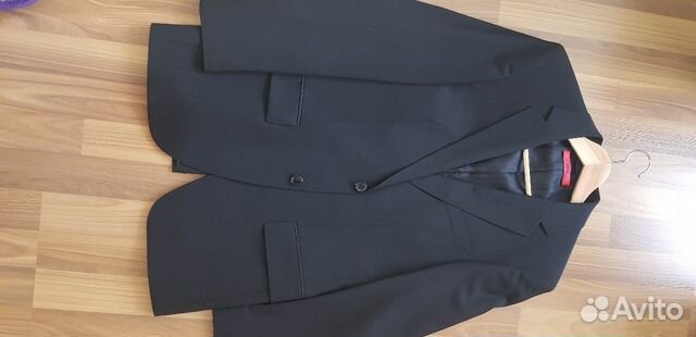 Костюм мужской, Hugo Boss, оригинал, р 46 Костюм мужской, Hugo Boss, оригинал, р 46