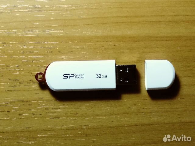 Память USB Flash (флешка) Silicon Power 32Gb