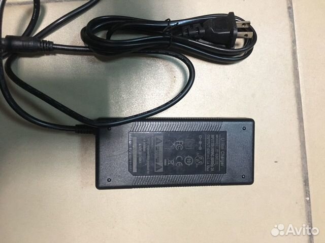 Зарядное устройство для Гироскутера Зарядное устройство для Гироскутера