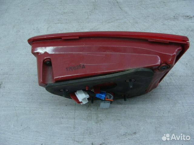 Фонарь задний левый внутренний Kia Sorento