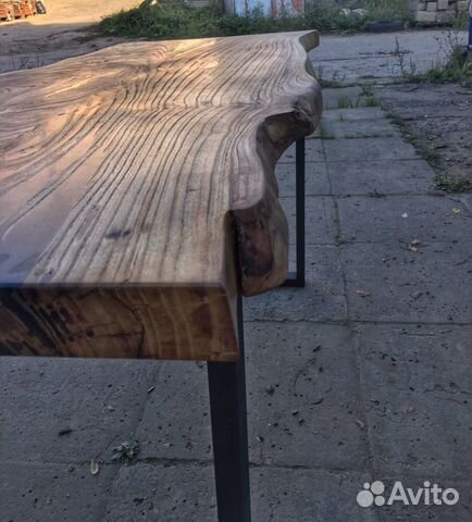 Стол из массива карагача