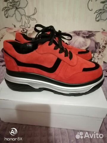 Новые женские кросовки