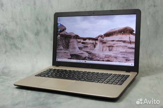 Игровой ноутбук Asus i5/GeForce 940M/8GB/1000GB