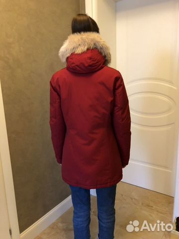 Парка пуховик Woolrich красная Парка пуховик Woolrich красная