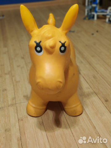 Лошадь резиновый прыгун