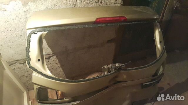 Пятая дверь (крышка багажника) ford S-MAX золотая