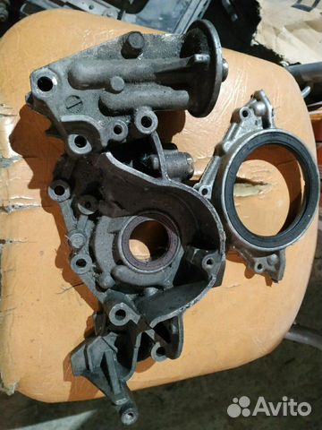 Масляный насос Mitsubishi 6G72