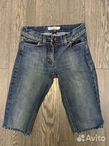 Джинсы бриджи yves saint laurent оригинал Джинсы бриджи yves saint laurent оригинал