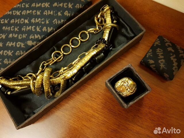 Колье, Франция