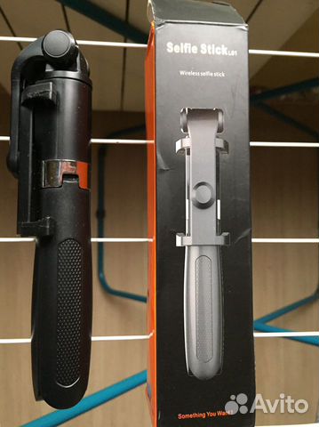 Монопод с треногой и пультом bluetooth