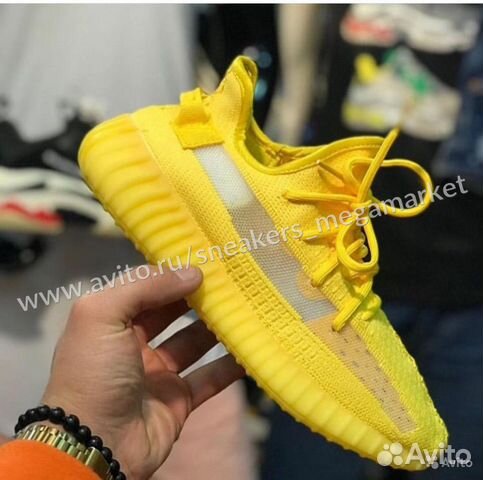 Кроссовки Adidas Yeezy Boost 350 v2 Кроссовки Adidas Yeezy Boost 350 v2