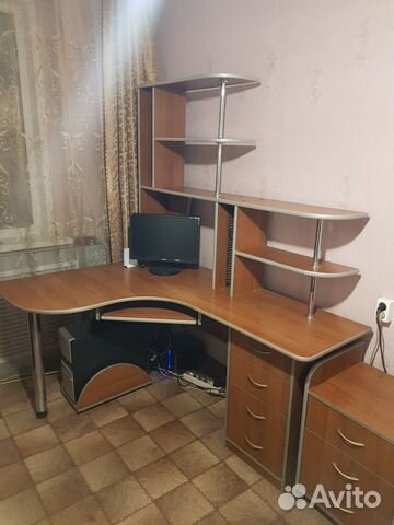 Компьютерный стол