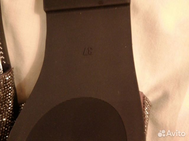 Шлепанцы 37 р Шлепанцы 37 р