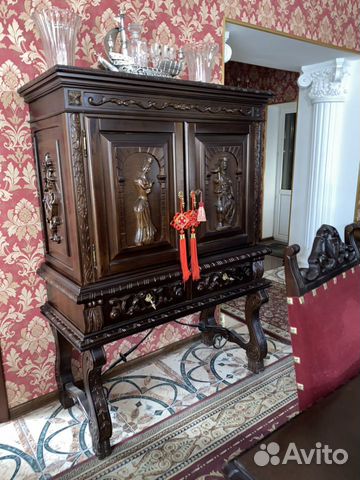 Ренессанс и столовая Ренессанс и столовая