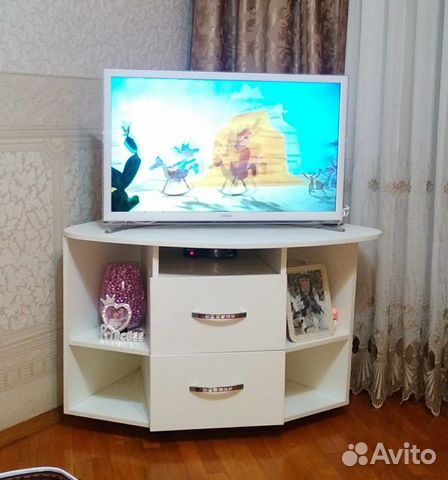 Белая тумба комод под тв