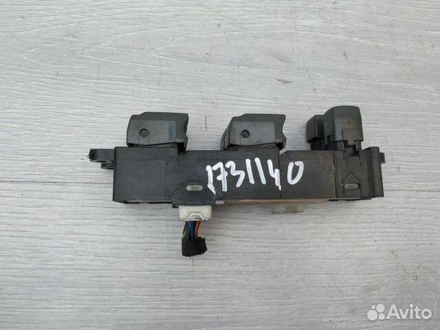 Блок стеклоподъемников 83071XA00A Subaru Tribeca B Блок стеклоподъемников 83071XA00A Subaru Tribeca B