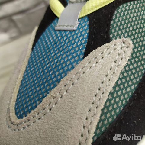 Кроссовки Adidas Yeezy Boost 700 L709-1 Кроссовки Adidas Yeezy Boost 700 L709-1