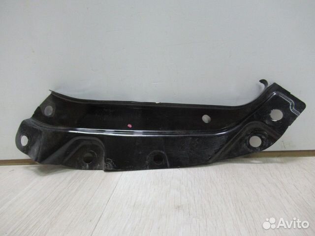 Кронштейн фары правый Volkswagen Polo 5 Oem 6R0805 Кронштейн фары правый Volkswagen Polo 5 Oem 6R0805