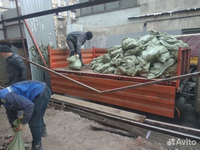 Вывоз строительного мусора 5 тонн