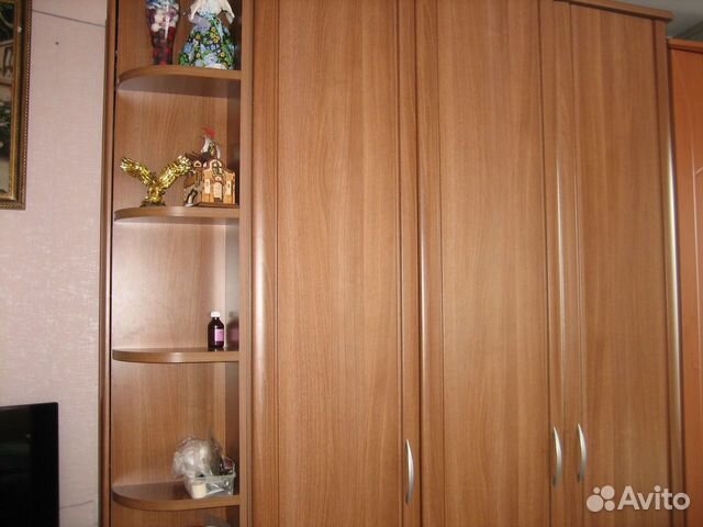 Продам трехстворчатый шкаф для одежды
