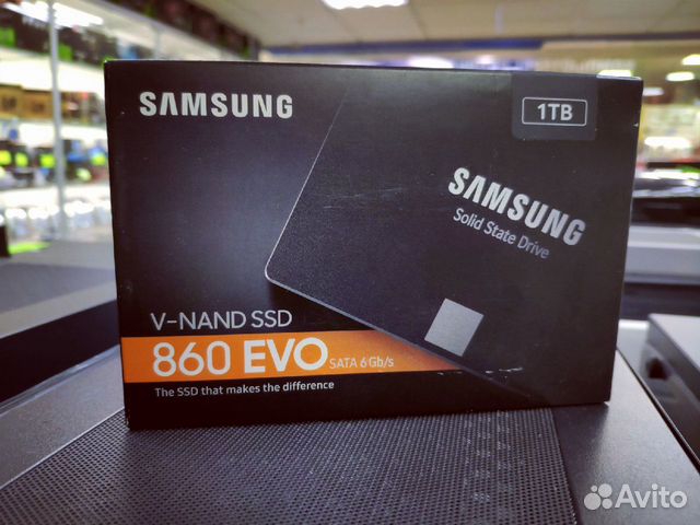 Твердотельный накопитель SAMSUNG MZ-76E1T0BW