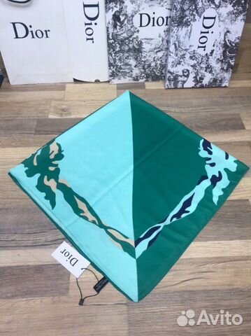 Новый женский шёлковый платок Dior Новый женский шёлковый платок Dior