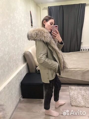 Парка с мехом енота