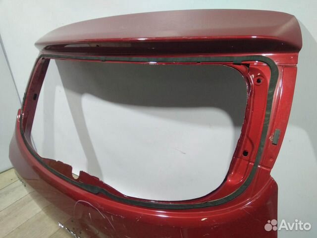 Крышка багажника бу Renault Sandero 2 OEM 90100863 Крышка багажника бу Renault Sandero 2 OEM 90100863