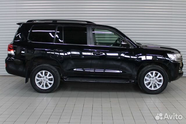 Toyota Land Cruiser 4.6 AT, 2017, 138 011 км Toyota Land Cruiser 4.6 AT, 2017, 138 011 км