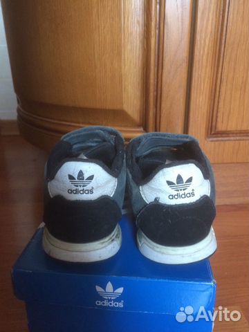 Кроссовки adidas