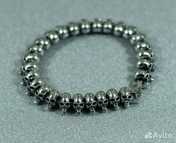 Браслет из металла в виде черепов Браслет из металла в виде черепов