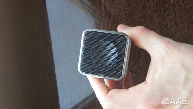 Портативная колонка