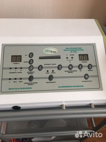 Косметологический аппарат с насадкой для ультразву Косметологический аппарат с насадкой для ультразву