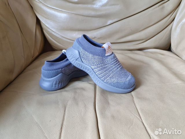 Кроссовки Adidas новые детские 25.5 р Кроссовки Adidas новые детские 25.5 р