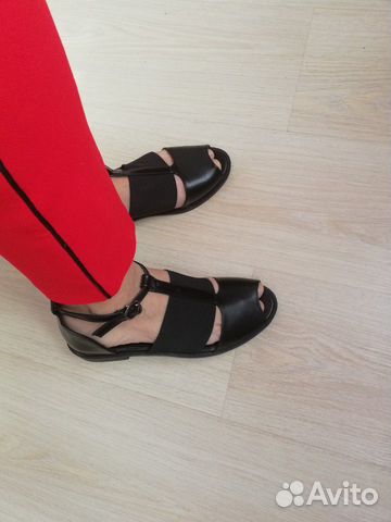 Новые сандалии. Размер 39