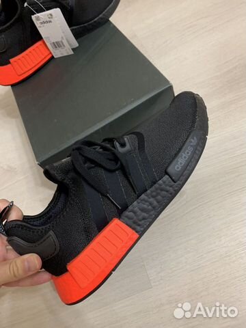 Кроссовки adidas Nmd r1 Кроссовки adidas Nmd r1