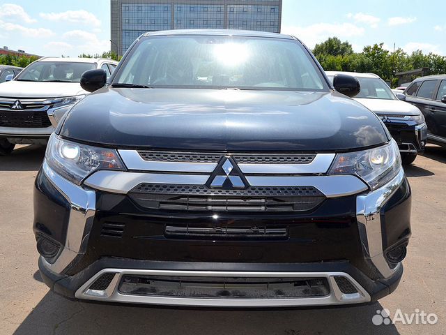 Mitsubishi Outlander 2.0 CVT, 2020