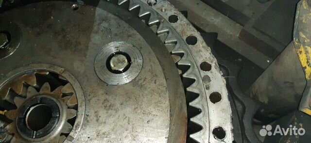 Редуктор хода экскаватора Komatsu PC1250-7 Редуктор хода экскаватора Komatsu PC1250-7