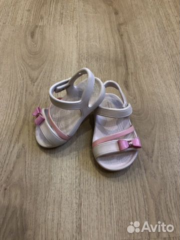 Босоножки crocs розовые Босоножки crocs розовые
