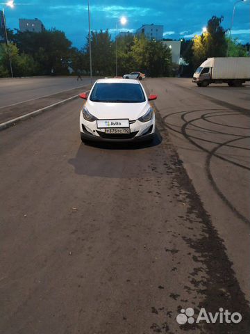 Hyundai Elantra 1.6 AT, 2015, 300 000 км