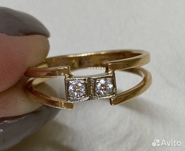 Золотое советское кольцо 583 с бриллиантами 0,1 кт