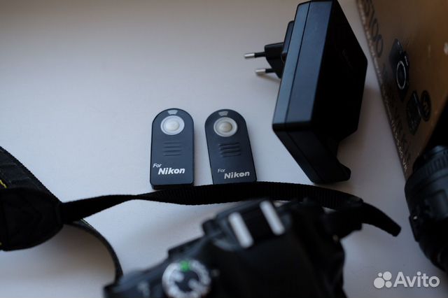 Nikon d5100 18-55 VR kit + 35 mm af-s f1.8G Nikon d5100 18-55 VR kit + 35 mm af-s f1.8G