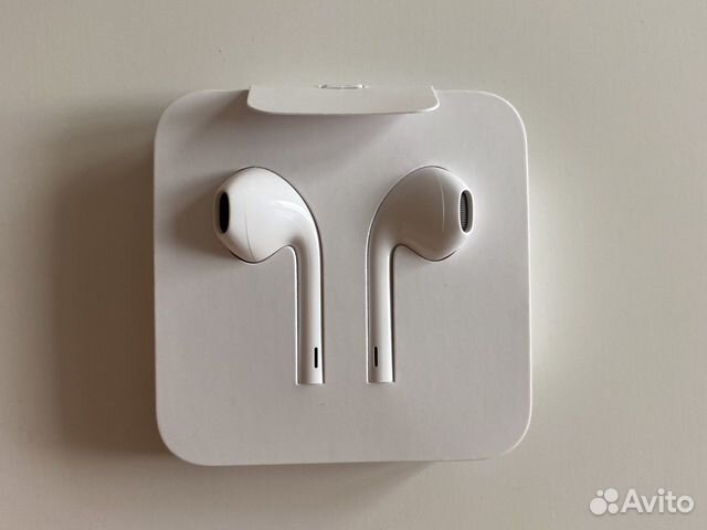Новые Наушники Apple EarPods Lightning Новые Наушники Apple EarPods Lightning