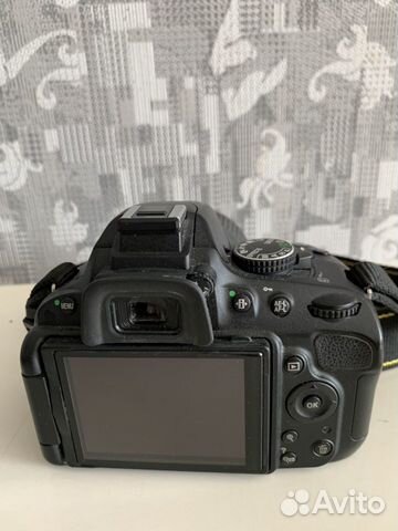 Зеркальный фотоаппарат Nikon 5100 с объективом и ч Зеркальный фотоаппарат Nikon 5100 с объективом и ч