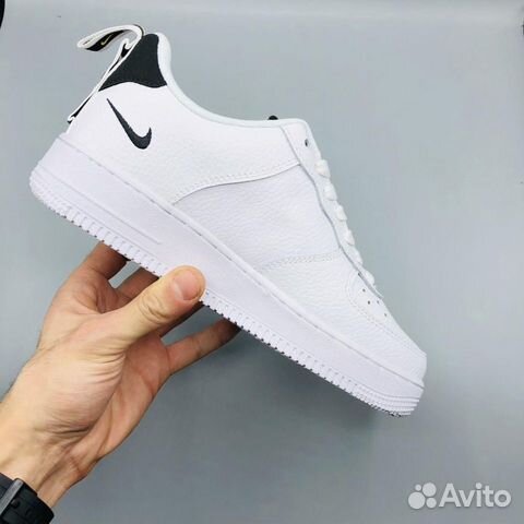 Кроссовки Nike Air Force 1 LV8 белые с черным