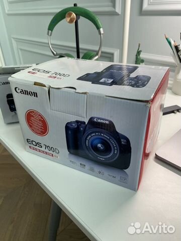 Зеркальный фотоаппарат Canon 700d body