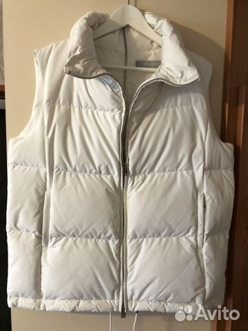 Белый(не серый) жилет 12Storeez