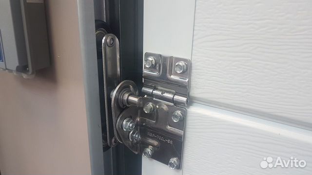 Ворота гаражные секционные 21252690мм, alutech Ворота гаражные секционные 21252690мм, alutech