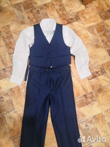 Костюм тройка