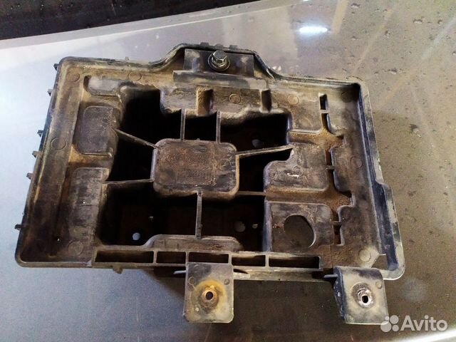 Площадка аккумулятора Хундай Соната 6